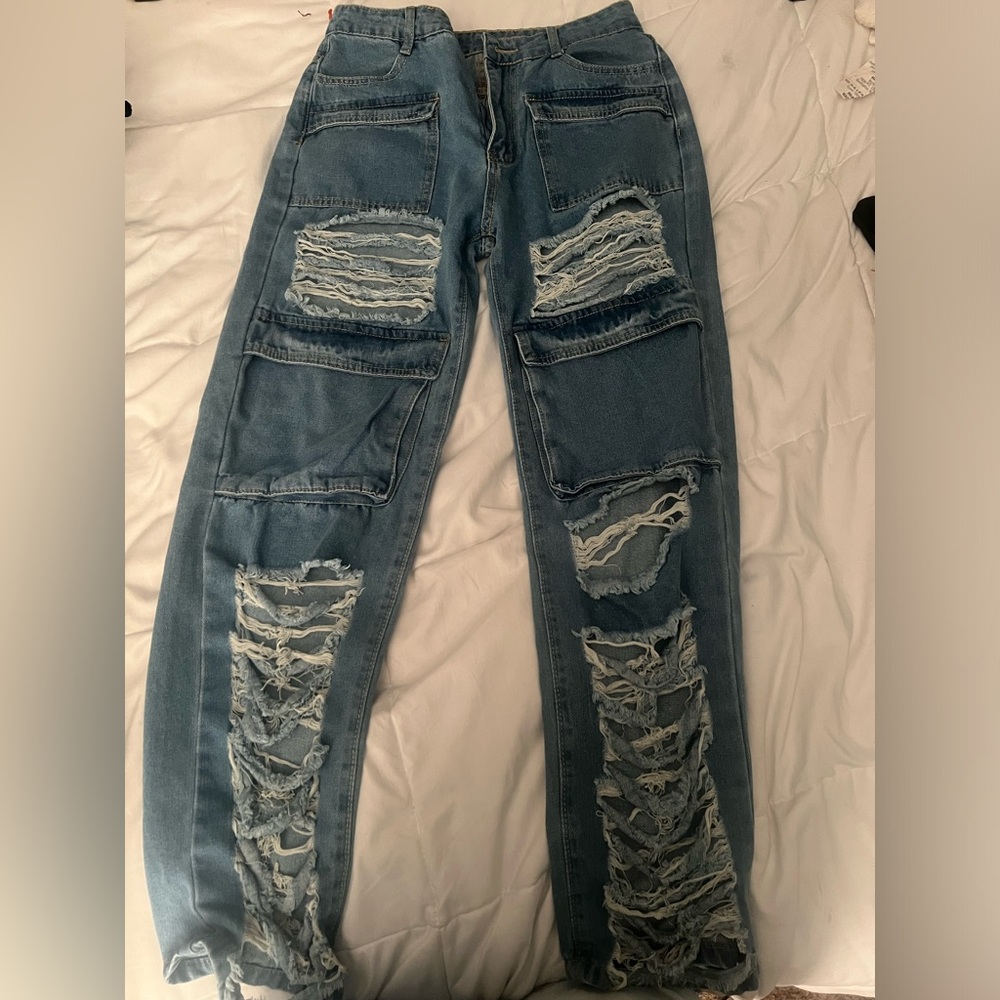 Blue/navy cargo ripped jeans medium but fits like a small #rippedjeans